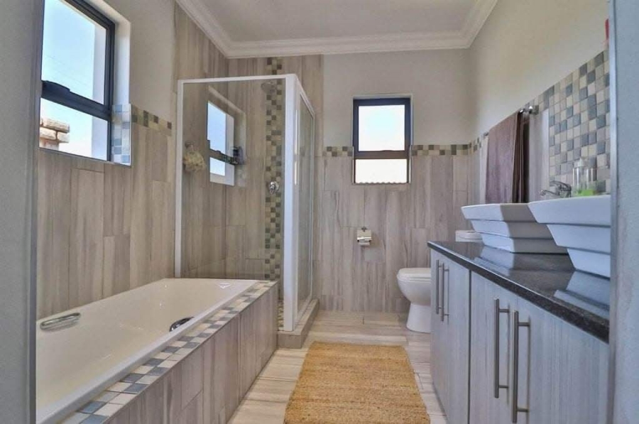 3 Bedroom Property for Sale in Melodie North West